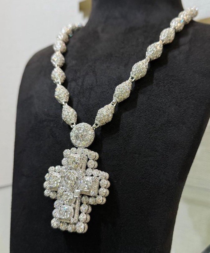 GODFREY tweet media