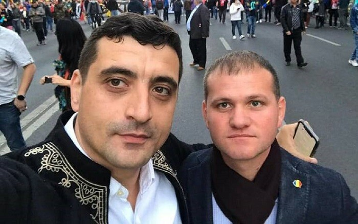 CostinAndriess's tweet photo. Legăturile românești ale lui spionului belarus Alexandru Bălan 

Fostul șef adjunct al SIS (SRI din R Moldova) a fost primit cu flori de KGB-ul din Belarus, unde a fost extrădat după ce a fost arestat în România și acuzat de trădare. Bălan a fost parte dintr-un schimb de spioni efectuat de Chișinău. 

„Preşedintele Republicii Belarus a dat instrucţiuni preşedintelui Comitetului de Securitate de Stat să acorde asistenţă maximă agenţilor noştri de informaţii, care, riscându-şi viaţa şi sănătatea, şi-au îndeplinit cu stoicism şi curaj datoria în numele Patriei”, a declarat adjunctul şefului Direcţiei de anchetă a Comitetului de Securitate de Stat al Belarusului Aleksandr Tarasevici.

Deci Bălan este un personaj foarte important pentru președintele / satrapul Belarusului. 

Dar partea cea mai interesantă e despre legătura lui Bălan cu, desigur, AUR. 

În R. Moldova se vehiculează faptul că Valeriu Munteanu, deputatul AUR (și fratele lui Ruslan Munteanu, fost mână dreaptă la SIS a lui Bălan), "ar fi fost unul dintre oamenii lui Bălan trimiși cu misiuni în România", spunea Anatol Salaru anul trecut. 

Deci există informații credibile că Valeriu Munteanu este/a fost spionul spionului tradător Alexandru Bălan. 

Într-un interviu pentru Carmen Dumitrescu, Șalaru mai spunea că Ruslan Munteanu a fost mâna dreaptă a lui Bălan, și că a fost format de acesta într-ale spionajului. 

"Bălan a lucrat cot la cot cu Ruslan Munteanu la SIS și a fost întotdeauna un mare anti-român. În spațiul public din Republica Moldova se vehiculează faptul că Valeriu Munteanu ar fi fost unul dintre oamenii lui Bălan trimiși cu misiuni în România. Și el ar trebui să clarifice asta. 

Pentru că e inacceptabil ca un deputat în Parlamentul României să fie învinuit de așa ceva. SIS-ul de pe timpul lui Voronin nu poate fi comparat cu SIS-ul de astăzi. Pentru că Valeriu Munteanu are datoria să pună lumină asupra acestor discuții și care trebuie lămurite. Mai ales că toată lumea știe cu ce se ocupa Alexandru Bălan, cum racola studenții care se aflau în România, eu cred că și statul român, și Valeriu Munteanu, au tot interesul să lămurească  aceste acuzații.”

“Ruslan a fost detestat la SIS. A fost trimis acolo șef de direcție economică. Și Bălan era la contraspionaj. Iar Bălan  i-a fost un fel de mentor. Alexandru Bălan e din 2000 angajat la SIS. În 2015 Ruslan Munteanu a devenit vice-director la SIS. Iar Alexandru Bălan a făcut ce a știut el mai bine: s-a ocupat de contraspionaj și de sabotarea României și a tuturor inițiativelor comune. Că România l-a rugat să facă lucruri, a promis că le face și nu le-a mai făcut. A fost implicat în mai multe acțiuni, mai ales în 2009, când erau proteste, el a fost de partea cealaltă și s-a ocupat de reprimarea protestelor. El fiind la contraspionaj a pregătit materialele astfel ca cei din Ambasada Română  să fie declarate persona non-grata, inclusiv ambasadorul. Deci a fost un tip foarte dubios.."
interviul https://t.co/RTKixFrzhv

Emilian Isaila scria anul trecut de un alt personaj din AUR și legăturile lui cu Alexandru Bălan. E vorba de George Scarlat - consilier AUR, un apropiat ai lui Simion, Peiu și Dungaciu, timp de 9 ani consilier în administrația prezidențială a lui Klaus Iohannis.

- Scarșat era diplomat și se afla în ambasada României de la Chișinău în timpul epurărilor făcute atunci de Alexandru Bălan, conform declarațiilor persoanelor din reprezentanța diplomatică, cel mai probabil la ordinul Rusiei. 
- Scarlat a fost consilier la cabinetul demnitarului Dudu Ionescu, conform unor surse din administrația prezidențială.
- Scarlat este unul dintre oamenii responsabili de anularea alegerilor din România,  pentru că acesta a lucrat în cabinetul lui Iohannis chiar intr-un departament care avea respobsabilitatea de a-l avertiza pe președinte de pregatirea unui atac hibird rusesc, ca cel care l-a propulsat pe Georgescu in primul tur. 

Devenit brusc după președinția lui Iohannis un înfocat susținător al lui Georgescu, Scarlat era angajat al administratiei prezidentiale iohaniste in momentul in care alegerile au fost anulate, deci

-  Scarlat este printre cei responsabili nu doar de atacul hibrid rusesc, dar si de anularea alegerilor, despre care acum ne spune ca a fost un act dictatorial etc. 

cititi aici https://t.co/pxoMmWLYZU