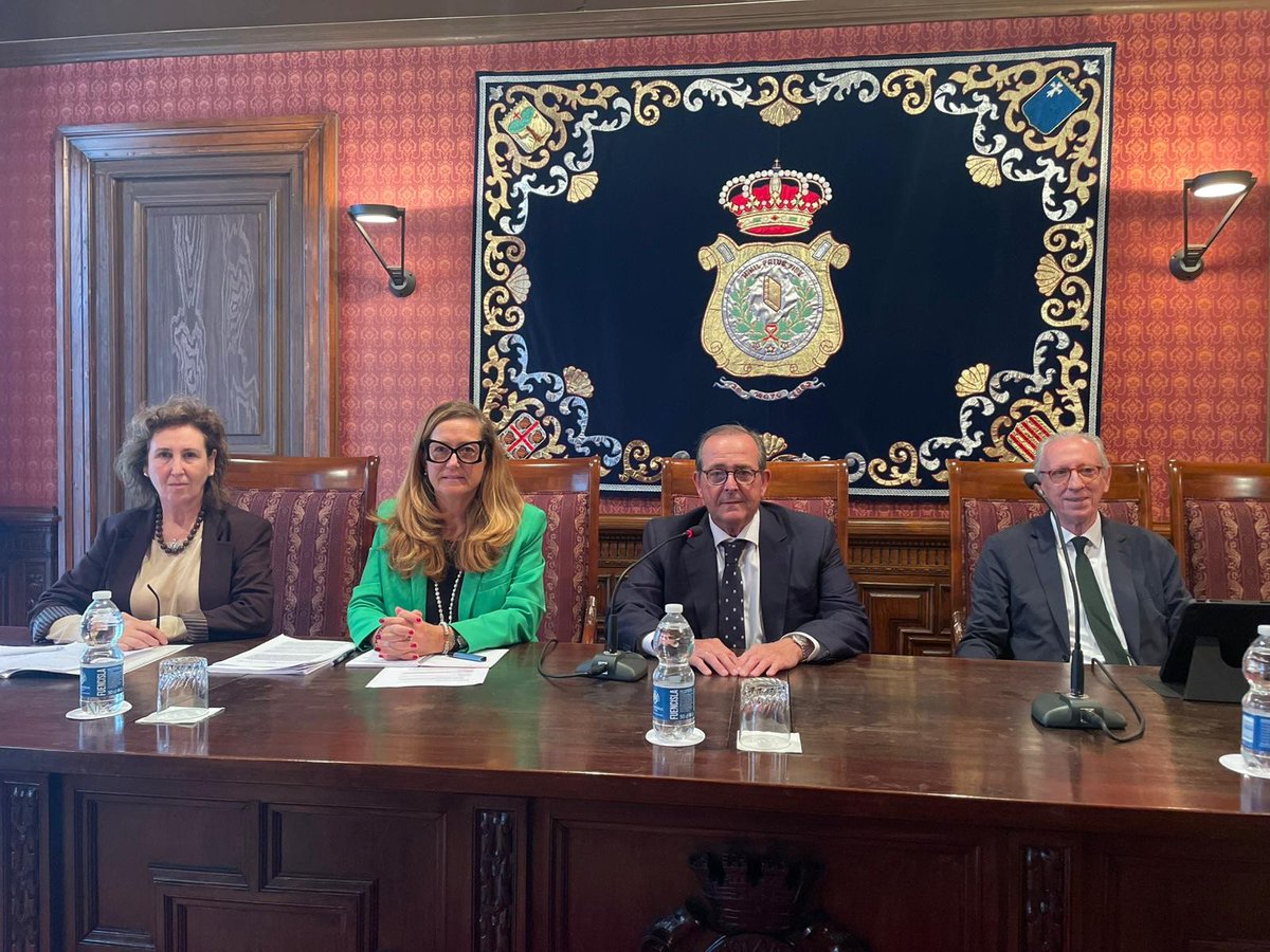 Colegio Notarial de Aragón tweet media