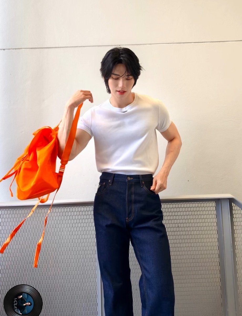 วินเมในภาพนี่คนเดียวกันจริงปะวะ 🤣