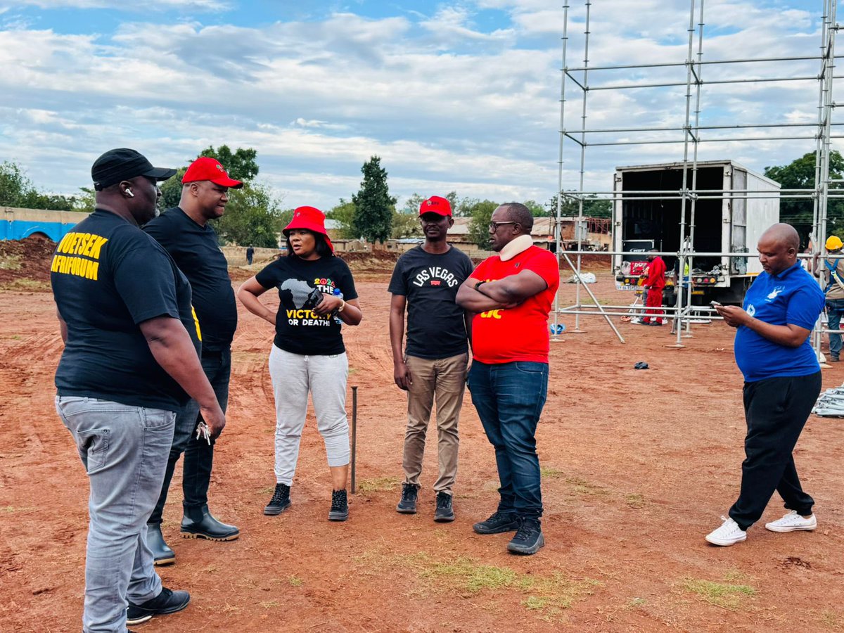 EFFSouthAfrica's tweet photo. ♦️In Pictures♦️

The Secretary General, @DlaminiMarshall, together with the Treasurer General, @OmphileMaotwe, conducting a dry run at Marikana ahead of the #EFFWorkersDayRally. 

Preparations are in full swing, ke nako!

#RegisterToVoteEFF  In The 2026 Local Government Elections On The Following Link: https://t.co/f3ABwe5eJi