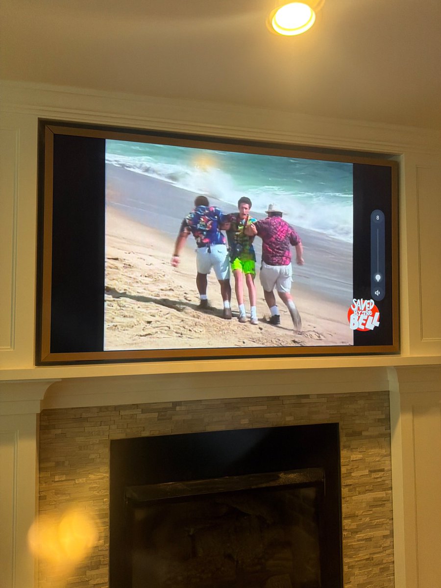MrHomeGuy's tweet photo. Boston - prefect frame niche mount great look. Book your install today at https://t.co/8daY0TVE3p https://t.co/WcrtqTmtXa