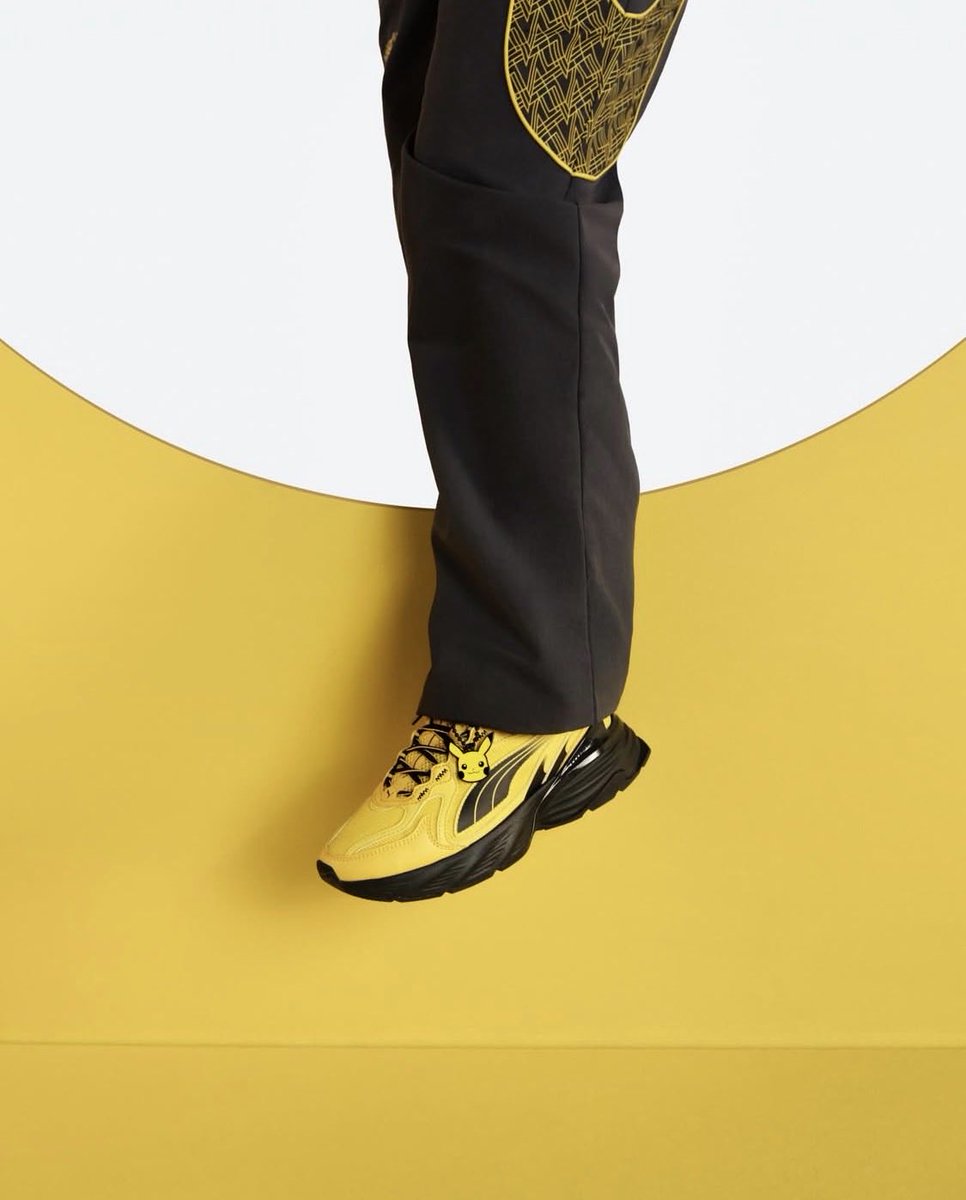 sneakerboxmnl's tweet photo. EXCLUSIVE RELEASE

Choose your partner for your next adventure with the new PUMA x POKÉMON sneakers.

•PUMA x POKÉMON Mostro Espeon Pearl Pink
•PUMA x POKÉMON Fade NITRO Pikachu Energizing Yellow
•PUMA x POKÉMON Fade NITRO Umbreon Puma Black

ORDER YOURS TODAY! https://t.co/7Ertr8onJJ