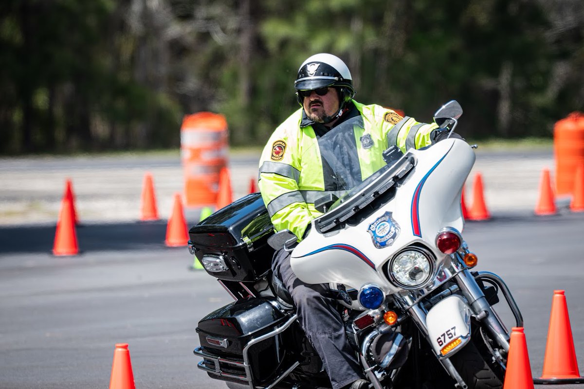 Norfolk Police Dept tweet media