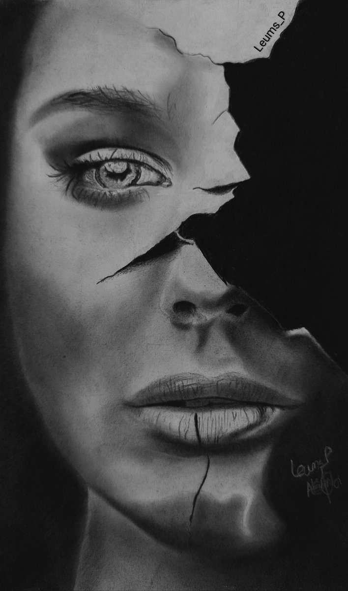 HedowuSamuel's tweet photo. A piece of Art 
Title: UNVEILING 🎨 
Charcoal Drawing 
@JonoDry #art @instruvoice_ https://t.co/31qgay7bc2