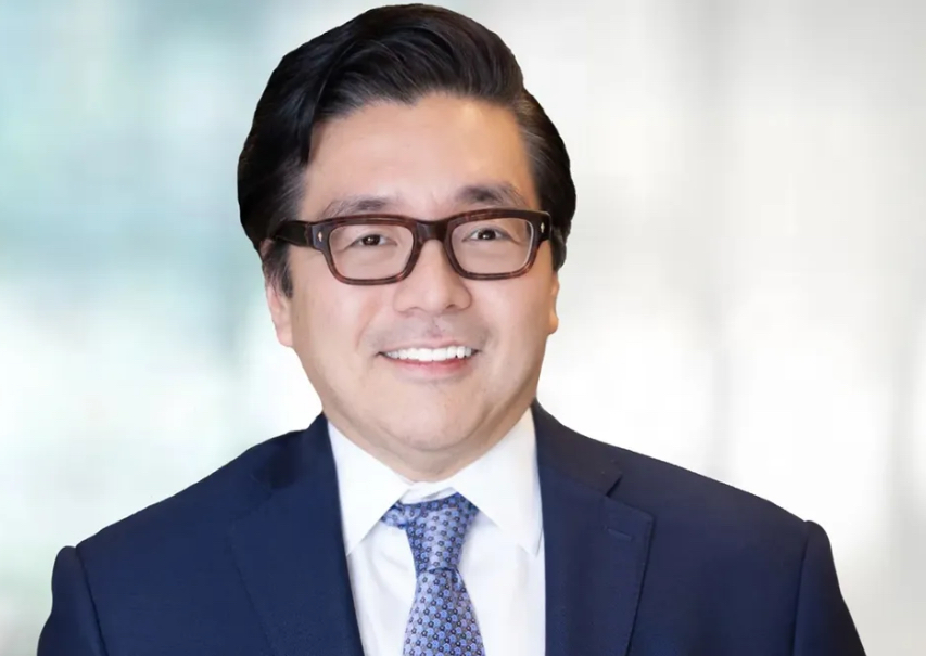 Aragorn Windbreaker tweet media