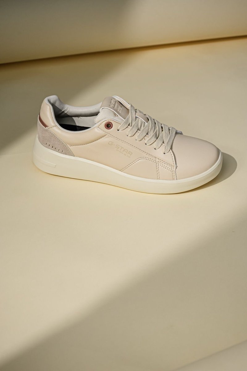 SnK_StreetGym's tweet image. Understated tone. Elevated finish.
Less noise, more presence ✨

Shop in-store and online🇿🇦
G-Star Luiza Lea
R 2,199

#snk #gstar #gstarraw