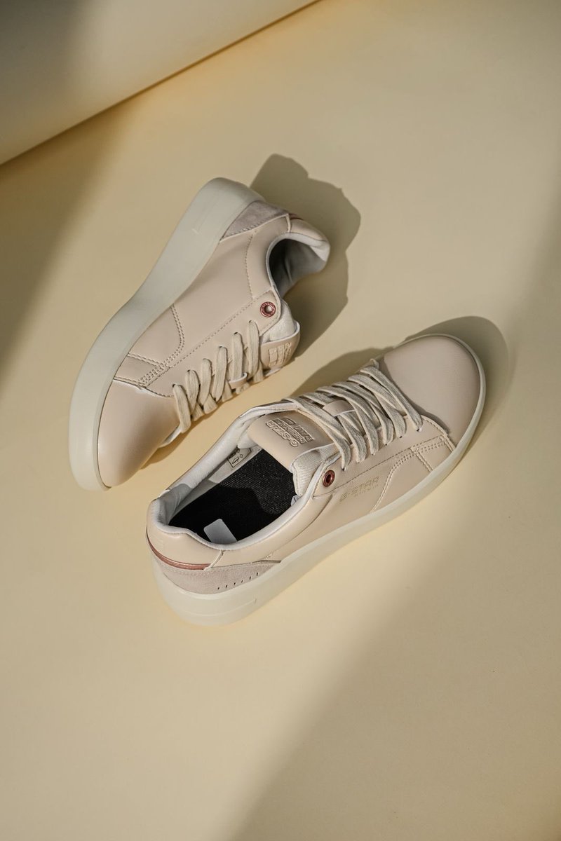 SnK_StreetGym's tweet image. Understated tone. Elevated finish.
Less noise, more presence ✨

Shop in-store and online🇿🇦
G-Star Luiza Lea
R 2,199

#snk #gstar #gstarraw