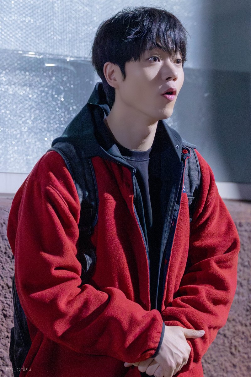 Ho_oduu_Pic's tweet photo. 260429 [연극 마우스피스] 밤공  - 퇴근길                 
#전성우 배우님 https://t.co/4FuvLVfWIm