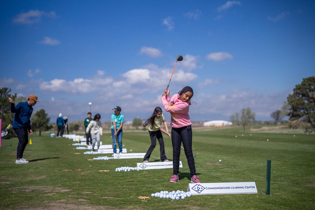 ColoGolf's tweet image. Scenes from yesterday 🎥⛳️

Jewell Elementary 5th graders took on the course—and brought the energy.

#GolfInSchools #CGA #GrowTheGame #ColoradoGolf