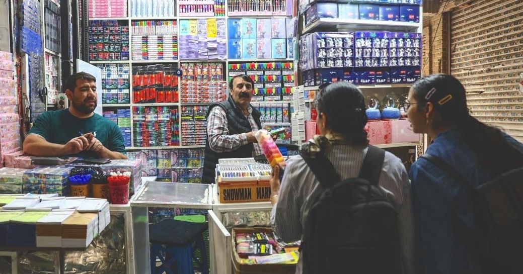 Archange_Shadow's tweet image. 🚨 BREAKING: Iran's economy in crisis as war, inflation and shortages squeeze households. State media sounds alarm as government struggles to respond. #BreakingNews #Iran #EconomicCrisis #MiddleEast