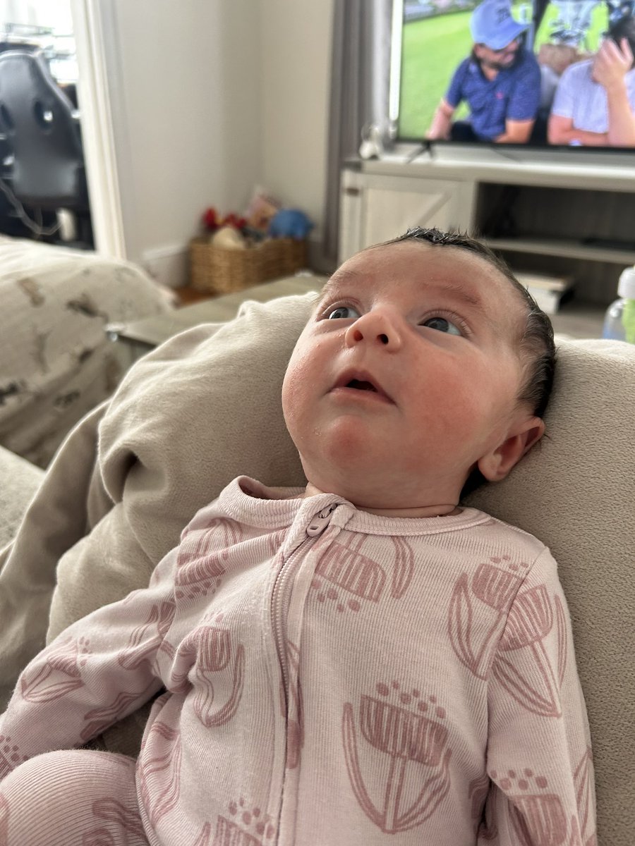 JenCaruso8's tweet photo. My niece looking up to our savior Pasta https://t.co/1txd3JA5Ns