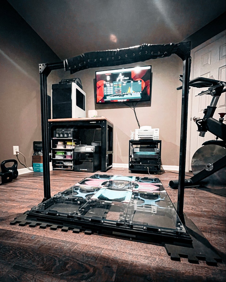 SuperMakeSmthng's tweet image. First playtest with the brand new #DIY #DDR #dancepad bar complete and happy with the results! Need to add some damping, increase the sensitivity a bit, and adjust the debounce code on the @raspberrypi Pico, but I can finally get started on the next entry in the video series! 🥳