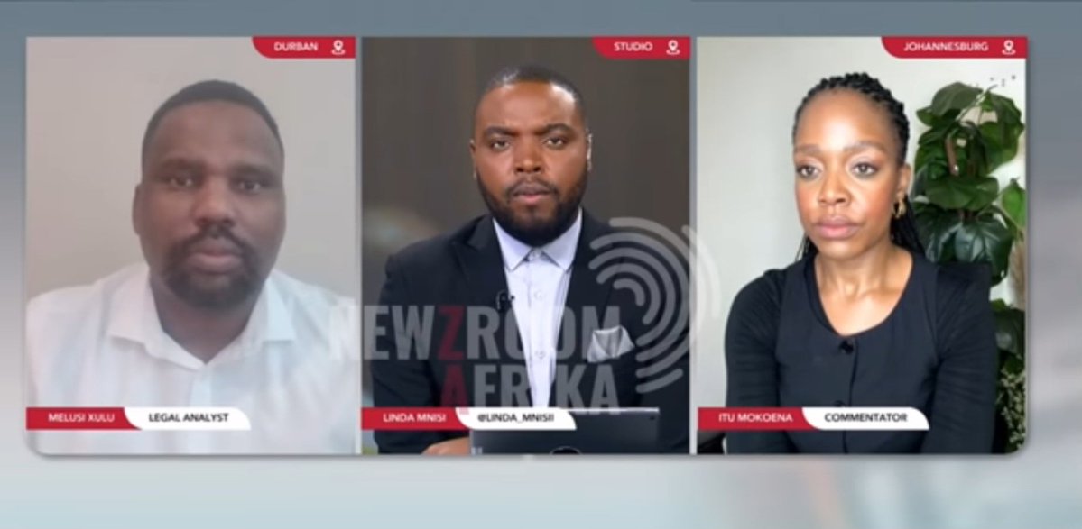 Now that we know that <a href="/Newzroom405/">Newzroom Afrika</a> is a #NewzToilet it's not a surprise that <a href="/LindA_MniSii/">Linda Mnisi</a> brought this girl on the right because this girl is dumb AF!! 

How can you go make a commentary on a News Channel when you haven't even followed the #SenzoMeyiwaTrial to the Tee? How?