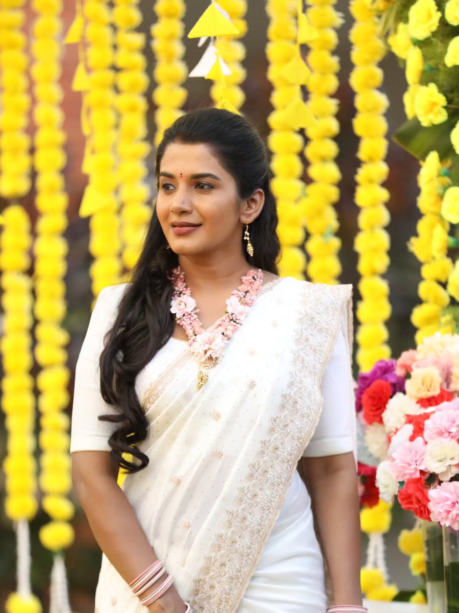 ActrezHub's tweet photo. #DivyaShreeSullia #DivyaShree #Divya https://t.co/u10uaE2Q2I