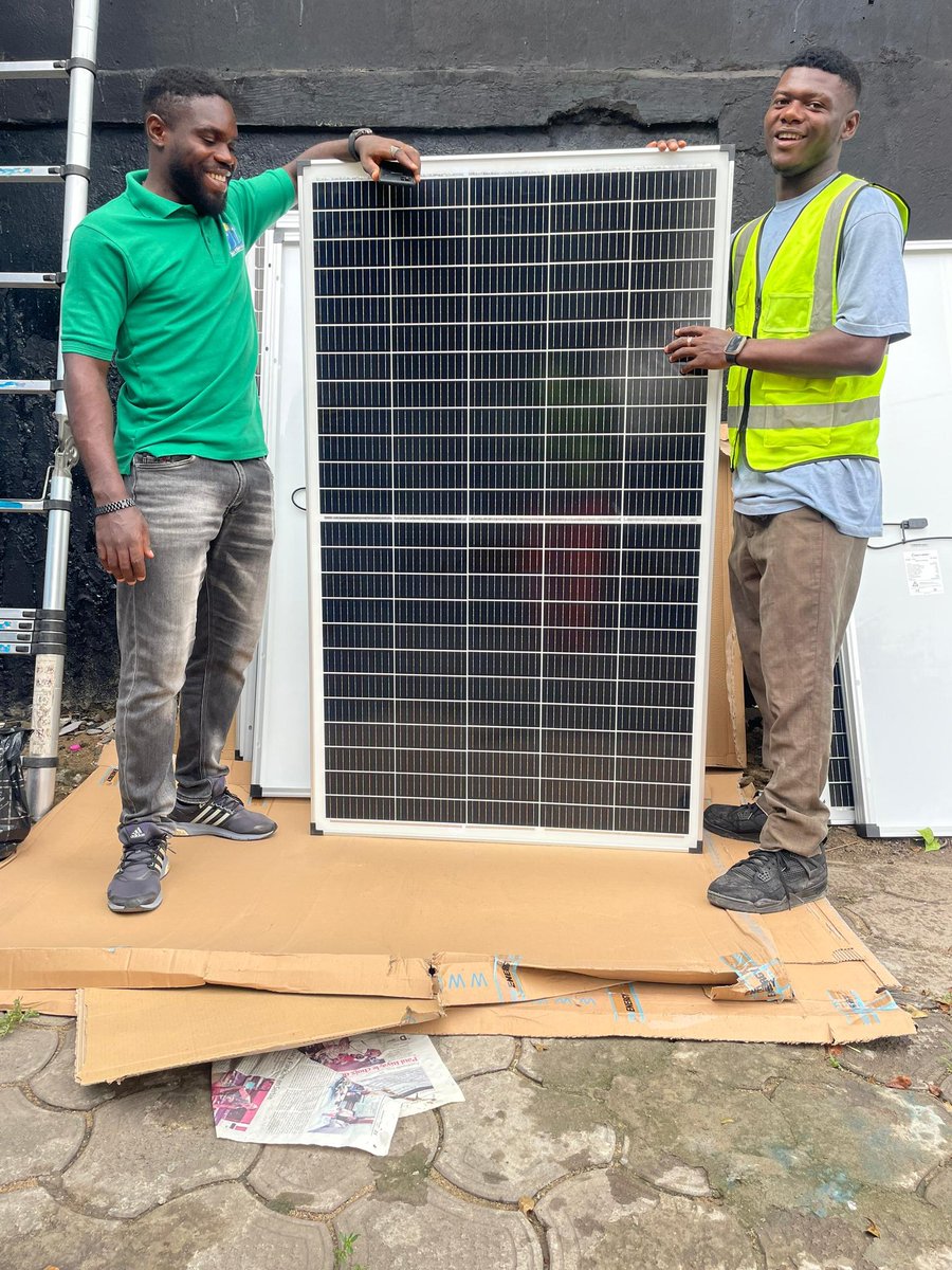 nyama_rene's tweet photo. ⚡ About Today⚡
Our students had the chance to witness and participate in the installation of a 5KWh Solar system.
I'm proud of their progress. From classroom to field. Good job boys. https://t.co/CAw4GxOD6W