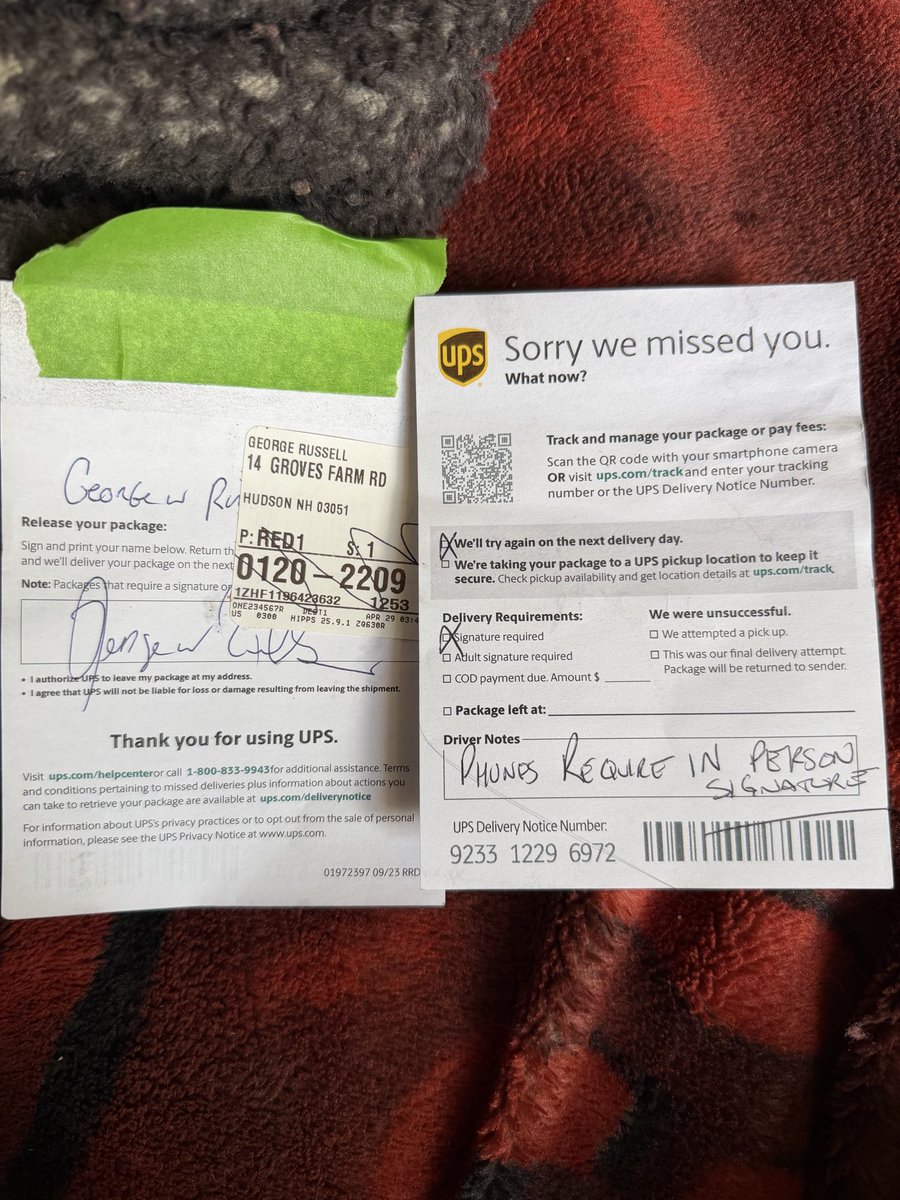 mrtalkradio's tweet photo. @UPS Maybe you should note that on your slips instead of having another slip and a missed delivery…..again https://t.co/IdxLmYOeoD