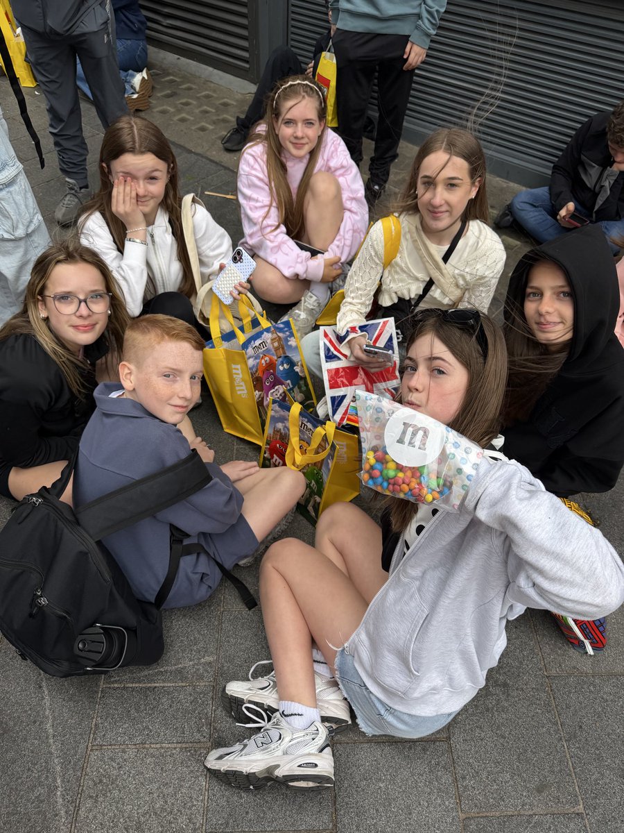 CSmallHistory's tweet photo. Free time in Leicester Square and money well spent🛍️ https://t.co/n3B4XY93h7