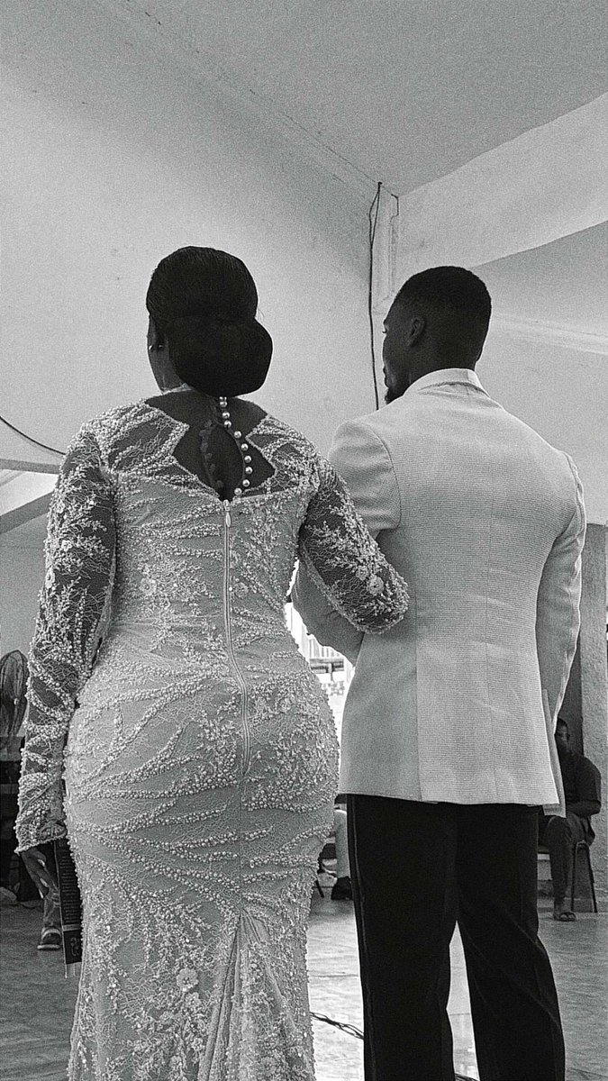 G O L D I N 💙 tweet media