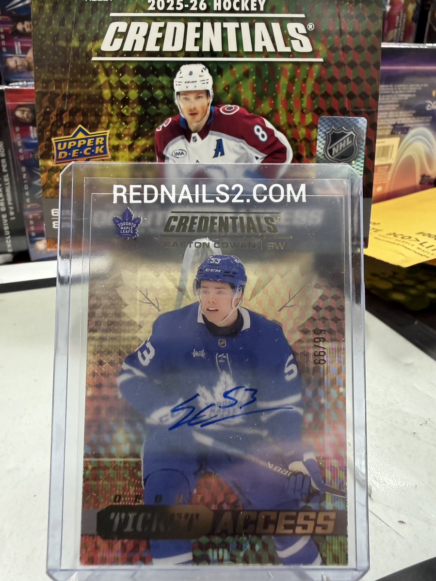 RedNailsII's tweet image. Easton Cowan auto rookie ticket /99 hit at our Sheridan mall location @UpperDeckSports Credentials.  @CardPurchaser #leafs