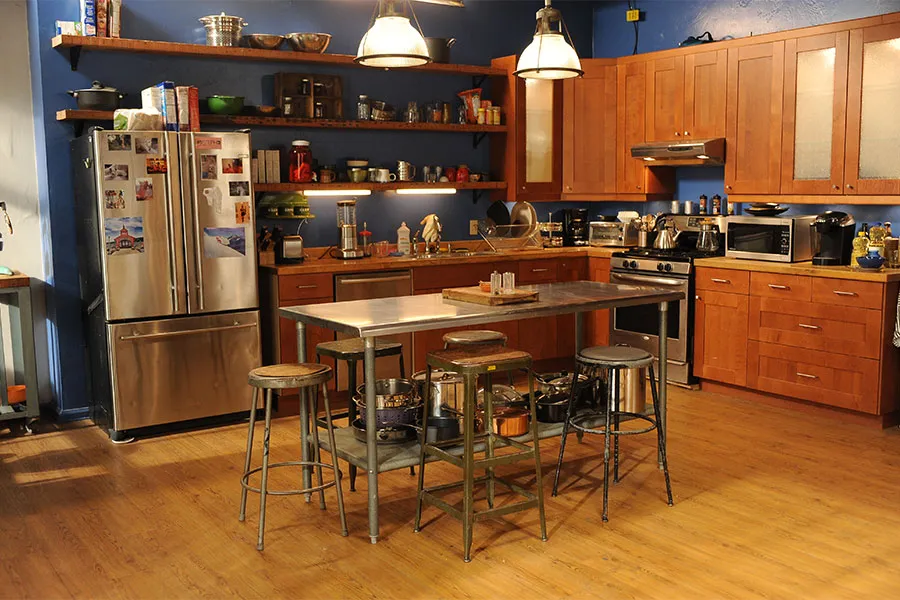 tvsetarchive's tweet photo. set pictures of the loft from New Girl

via: Architectural Digest https://t.co/5GOxSOiWsQ