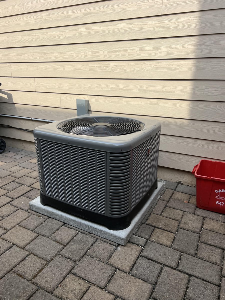 ConradOregon's tweet image. Thinking about a new AC? Now is the best time to install before peak season.
Avoid delays and enjoy comfort sooner.

📅 Contact us today to reserve your installation!
(503) 785-9715

#tigard #beaverton #hillsboro #oregon #portland