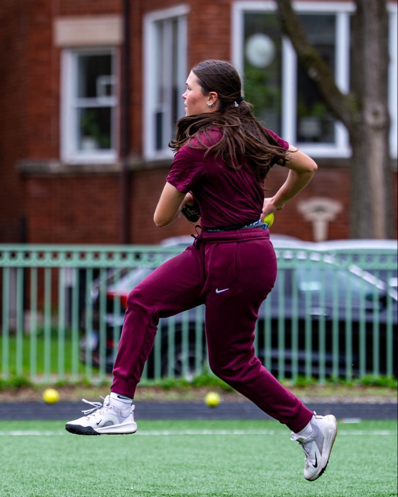 Loyola Softball tweet media