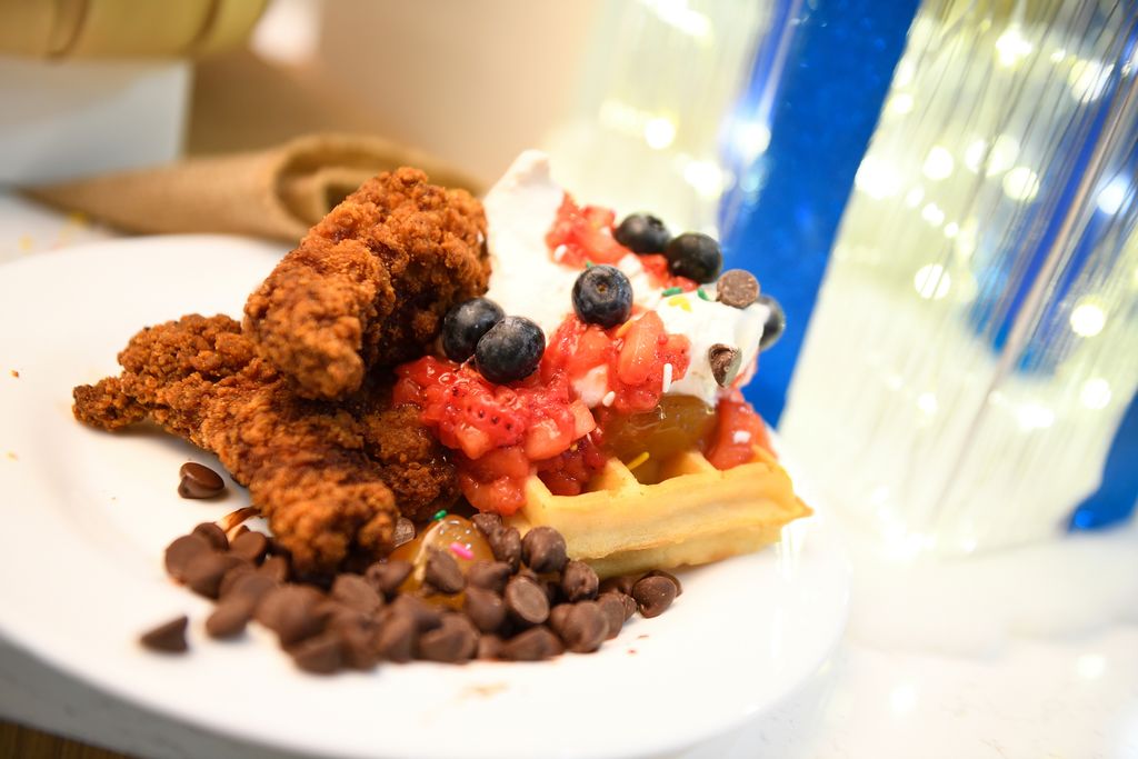 HopkinsDining's tweet photo. Spring is calling, and we’re brunching in style 🌿💙

Spirit Brunch: A Garden Party is coming to Hopkins Café next Saturday with a fresh seasonal menu, festive energy, and plenty of reasons to gather before finals season begins.

Enjoy favorites like BYO Breakfast Bowls, Empanadas, Flank Steak, Avocado Deviled Eggs, Vegan Carbonara with Tofu Pancetta, Strawberry & Classic Berry Parfaits, Upscale Donuts, Mimosas, Strawberry Bellinis, and more!

Saturday, May 2 | 10 AM–2 PM
Hopkins Café

Wear your Hopkins gear, florals, or anything that brings the garden party vibe, and come celebrate spring with us!

#HopkinsDining