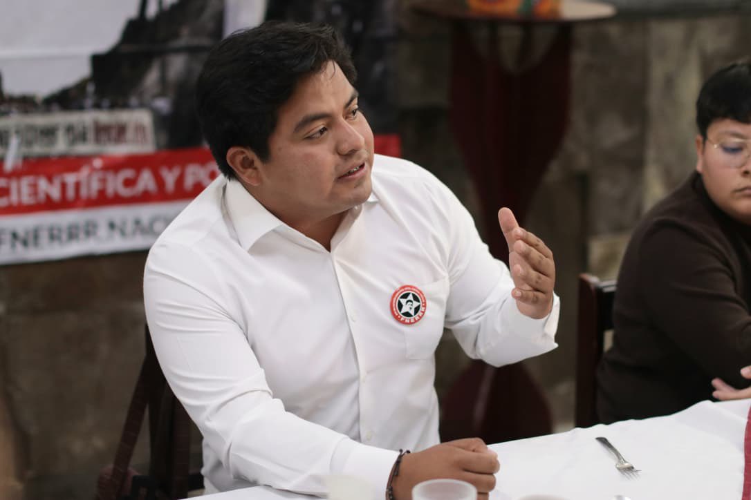 𝐌𝐚́𝐬 𝐝𝐞 𝟑 𝐦𝐢𝐥 𝐞𝐬𝐭𝐮𝐝𝐢𝐚𝐧𝐭𝐞𝐬 𝐜𝐞𝐥𝐞𝐛𝐫𝐚𝐫𝐚́𝐧 𝐚𝐧𝐢𝐯𝐞𝐫𝐬𝐚𝐫𝐢𝐨 𝐝𝐞 𝐥𝐚 𝐅𝐍𝐄𝐑𝐑𝐑 𝐲 𝐝𝐞 𝐥𝐚𝐬 𝐜𝐚𝐬𝐚𝐬 𝐝𝐞𝐥 𝐞𝐬𝐭𝐮𝐝𝐢𝐚𝐧𝐭𝐞 𝐞𝐧 𝐏𝐮𝐞𝐛𝐥𝐚

🔗bit.ly/4niL7IB
