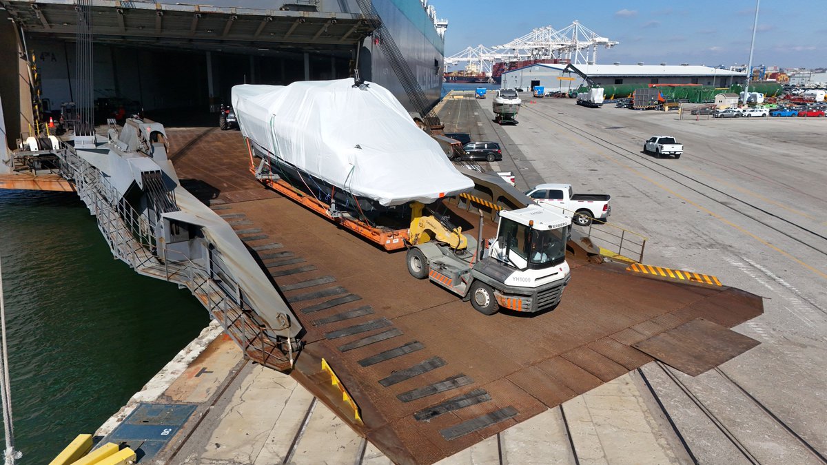 portofbalt's tweet photo. PoB powers global trade.

Of 50M total tons of cargo in 2025, 11M were autos, farm machinery, containers, forest products &amp; breakbulk that moved across our public terminals, ranking as the 3rd highest in Port history. Supporting jobs, industry &amp; growth across MD and beyond. https://t.co/bbCbsM454o