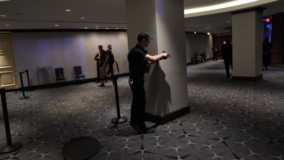 #FBI #MassShootings #WHCDShoooting My Opinion: The more than one shooter hypothesis becomes more likely if these accidents are arranged and designed as the sophisticated intelligence operations, carefully disguised and with the minimal evidence. - This should be considered in… pic.