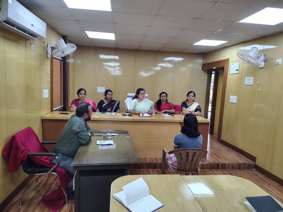 BabitaPatro5's tweet image. Today our #Child Rights Commissioner held a case hearing at the @OSCPCR_Odisha office.
@CMO_Odisha @MohanMOdisha @dcmo_pravati @PravatiPOdisha @WCDOdisha @IPR_Odisha @NCPCR_ @PrithivirajBJP