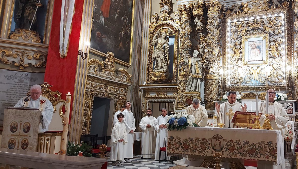 Amigonianos Curia General tweet media