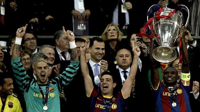 MemoriaFCB's tweet photo. 28/5/2011: En un dels millors partits mai vistos, el #FCB derrota el Manchester United al Nou #Wembley (3-1) i aconsegueix la seva quarta Champions, que aixecà Eric #Abidal recuperat d'un transplantament de fetge. https://t.co/M05cfqjpG3
