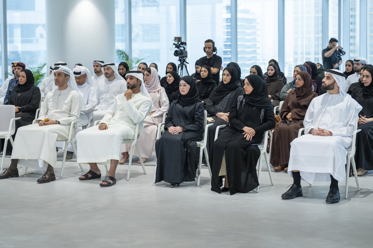 DXBMediaOffice's tweet photo. عبدالله محمد البسطي: الاتصال الحكومي الفعّال ركيزة أساسية في استراتيجيات المرونة وخطط استباق التحولات والتكيّف معها في أجندات الحكومات المتقدمة حول العالم. دبي اليوم أقوى وأكفأ وأقدر على التعامل مع كل المعطيات، وأرست مجدداً مثالاً يحتذى به لكيفية تقديم المعلومات الدقيقة للجمهور لضمان سلامة وأمان مجتمعها وحققت رؤية القيادة الرشيدة بتوفير بيئة آمنة ومستقرة للجميع، وإعلان تسهيلات اقتصادية شاملة، والحفاظ على مختلف مقدّرات التوازن الاقتصادي المرن. 
@TECofDubai