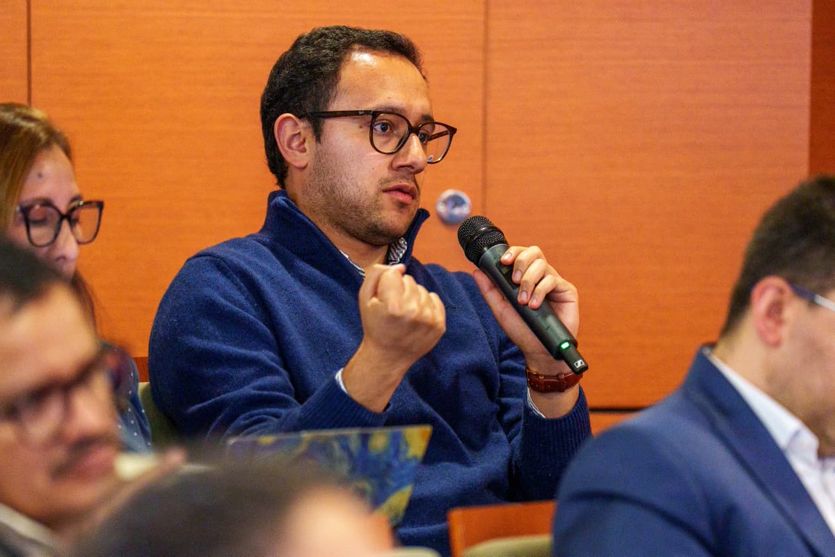 AteneaBogota's tweet photo. @Bogota @CarlosFGalan @Educacionbogota @julrubiano Cerramos analizando el Sistema Integrado de Datos de Atenea y la importancia de taxonomías como O*NET y ESCO para que jóvenes y trabajadores encuentren mejores oportunidades laborales en Bogotá. 

¡@Bogota camina hacia un sistema posmedia conectado! https://t.co/ranSVTqPbu
