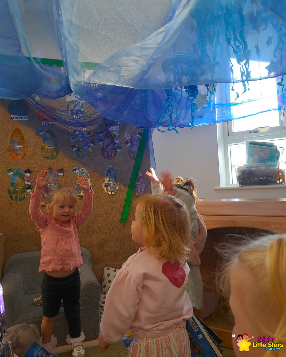 BLSNurseries's tweet image. Underwater Worlds 🐠🌊

Here at BLS #Barnet, our Galaxy room made a splash, diving under the sea with a hands-on aquatic activity, where they explored sea creatures, sensory play and lots of imaginative ocean adventures!

#NurturingBrightFutures #TuffTray #TuffTrayToday