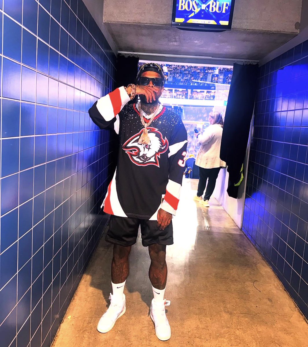 WESTSIDEGUNN tweet media