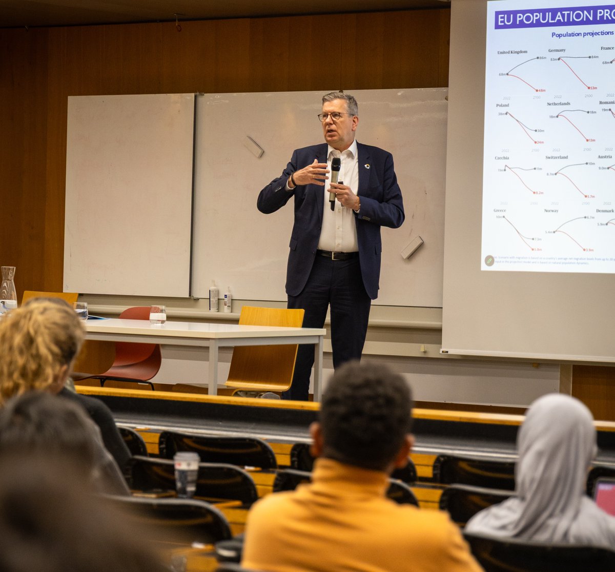 IOM_ECA's tweet photo. 🤔How can we shape a more balanced narrative on migration?

At a lecture hosted by @unige_en &amp; @4EUplusAlliance, 120+ participants joined IOM’s Regional Director @ArthurErken to unpack the gap between migration narratives and realities &amp; why evidence-based stories matter. https://t.co/I4OIomUyn2