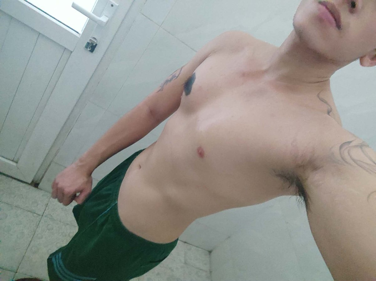 Đinh trên đường tàu tweet media