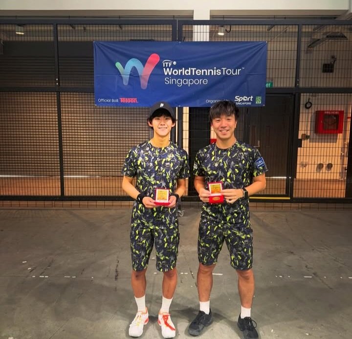 Not_Esportivas's tweet image. ITF TENNIS!
Parabéns aos tenistas campeães do @ITFTennis de M15 de Singapore 
Simples: Tristan Stringer 🇺🇲/🏆(1)
Duplas: Hikaru Shiraishi (🇯🇵)/ Riku Takahata (🇯🇵)
#ITFWorldTennisTour #ITFtennis #tennis #STA #Singapore #KallangTennis #TristanStringer #HikaruShiraishi #RikuTakahata