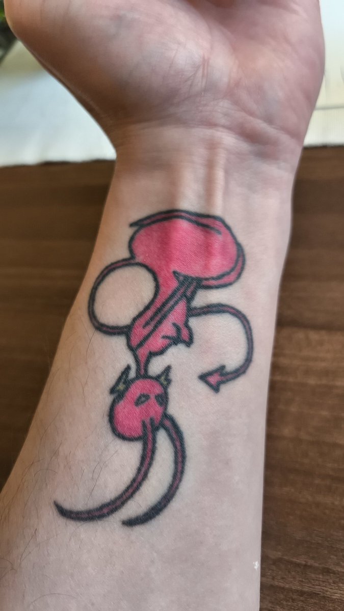 PatasSlim666's tweet photo. @honza_provaznik @darina_vymetali To je jeho pojetí Superhero. Hell Slut. Všechny své nepřátele usuka k smrti https://t.co/9xxWi8tgKi