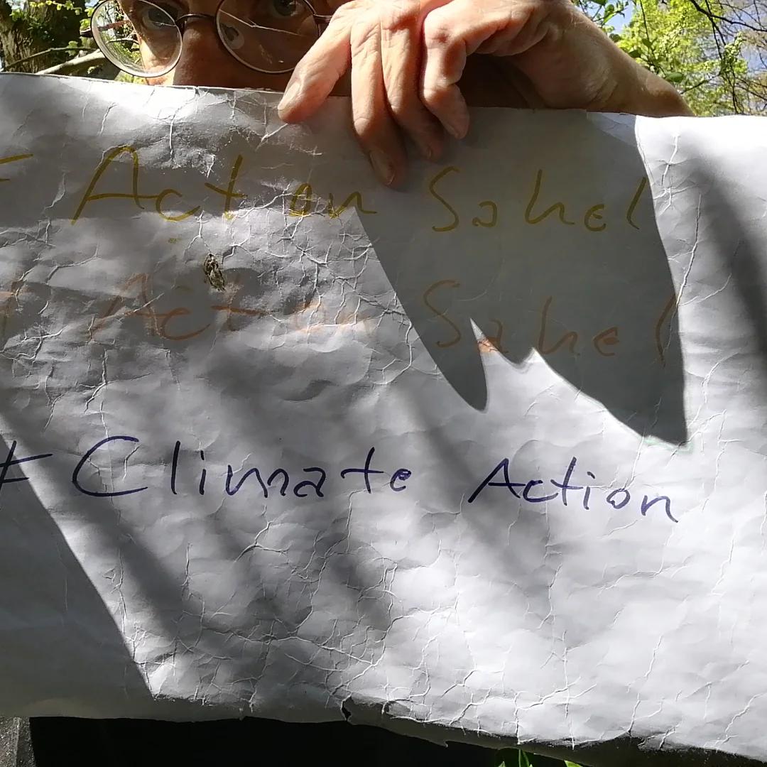 endelstamberg's tweet image. ActOnSahel
team advocates 4 Peace in the Sahel with #ClimateAction. Sahel needs more #trees not weapons.Pls redirect the military funds to tackle climate change, poverty, terrorism &amp;amp; conflicts. #ActOnSahel 
@auggwi
@1_billiontrees
@UNCCD
@IPBES