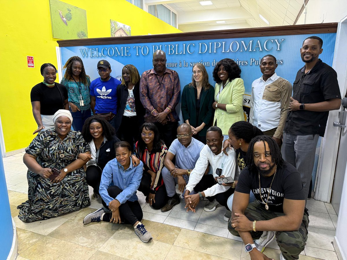 King Lesh 👑 tweet media