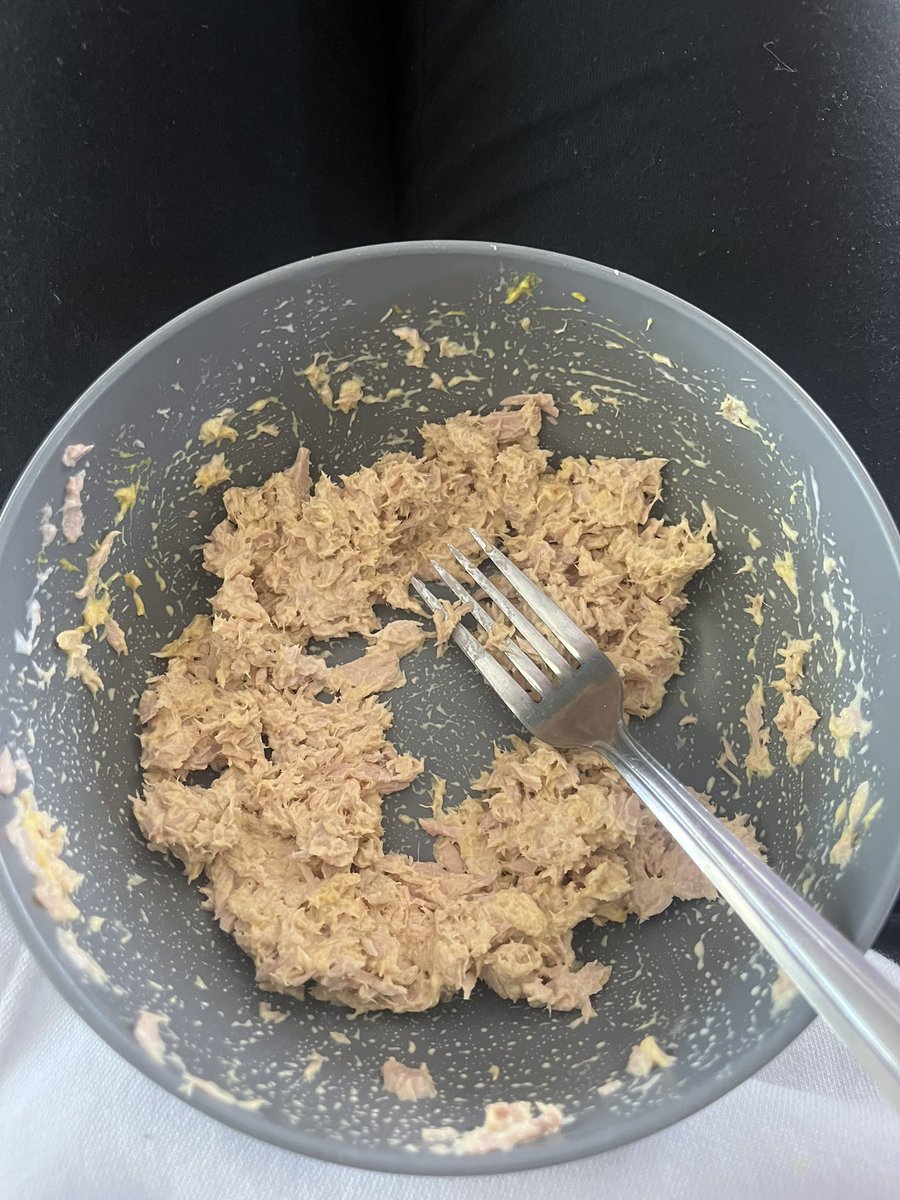 evangeline tweet media