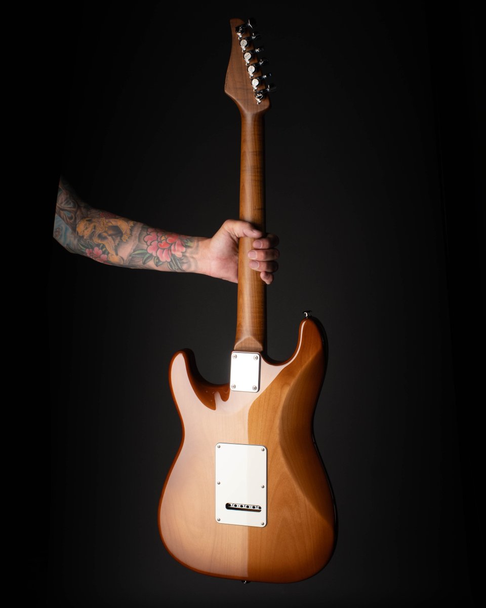 Suhr Custom tweet media