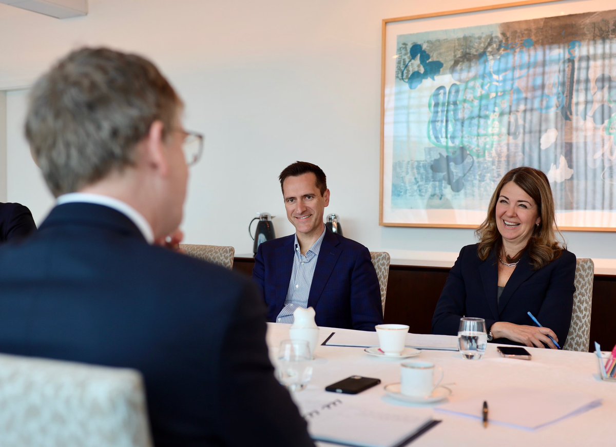ABDanielleSmith's tweet photo. Yesterday, we met with Swedish business leaders from defence, technology, transportation, telecoms, geothermal, and healthcare at a roundtable hosted by Canada’s Ambassador to Sweden @robertdsinclair.

With a low-tax environment and a highly skilled workforce, Alberta offers an attractive place to invest and a natural North American entry point for Swedish companies 🇸🇪