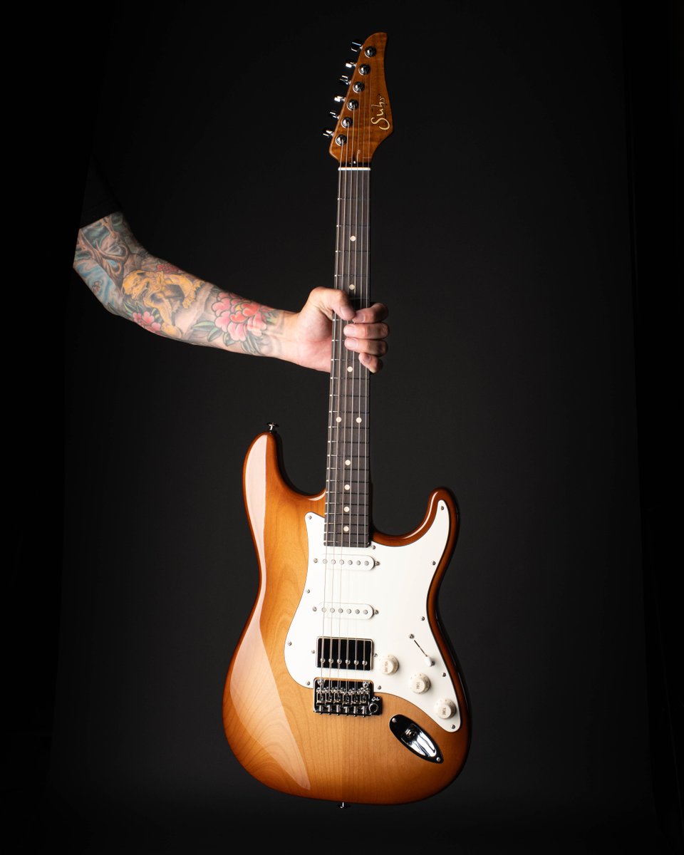 Suhr Custom tweet media