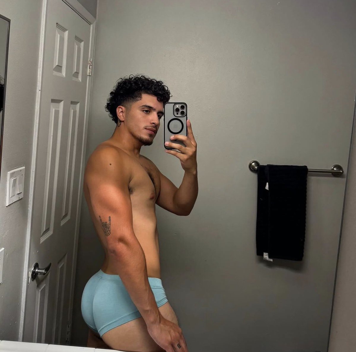 Gabriel James tweet media