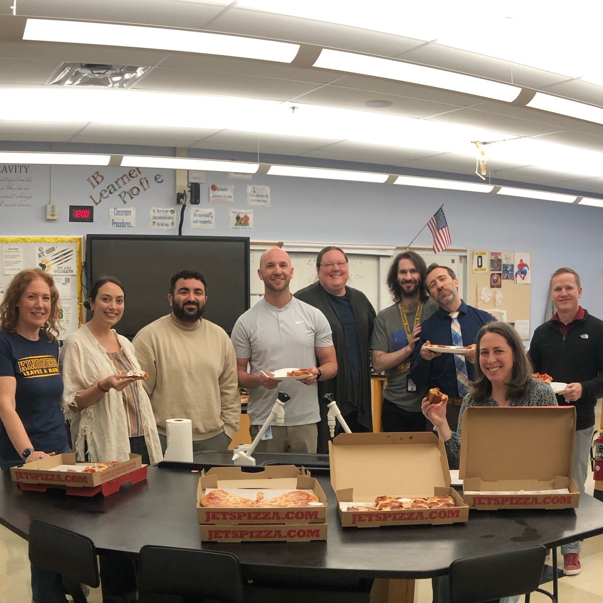 BrooksCharities's tweet photo. Happy to sponsor a pizza lunch for the hard working science teachers at Oxford High School. Thank you for all you do! https://t.co/TvE6ZQP9Do